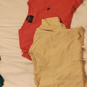 Abercrombie and Finch Small VNeck Tshirt